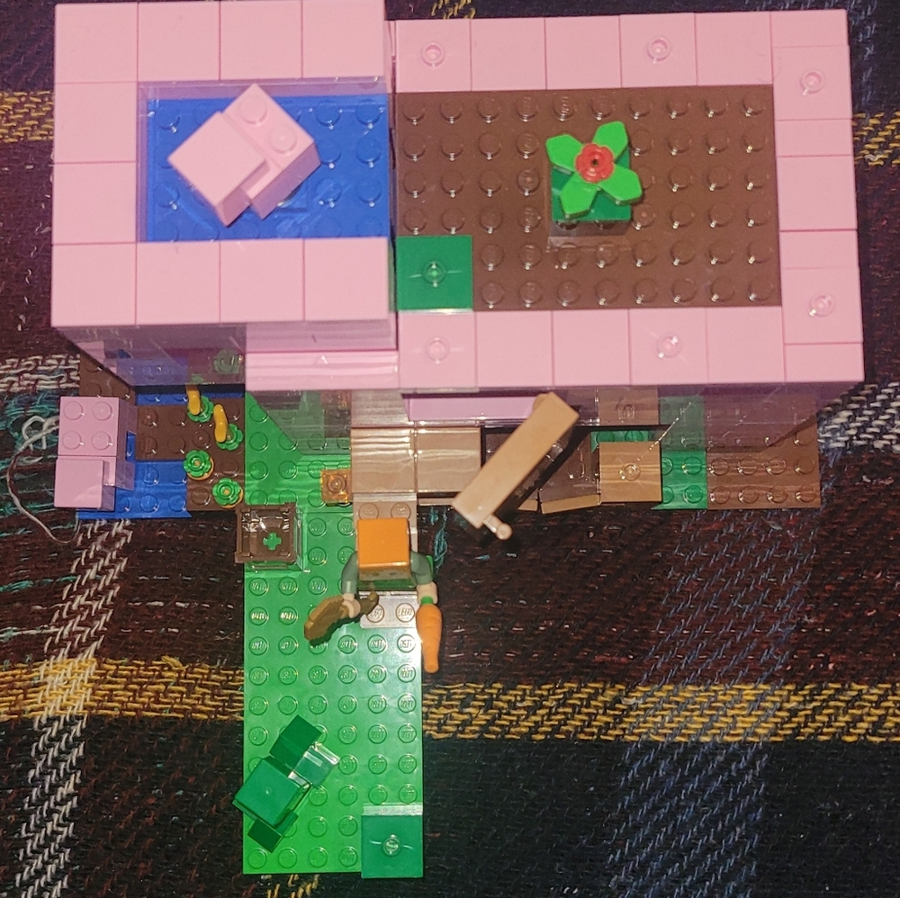 Lego The Pig House #27710 - Picture 6 of 6
